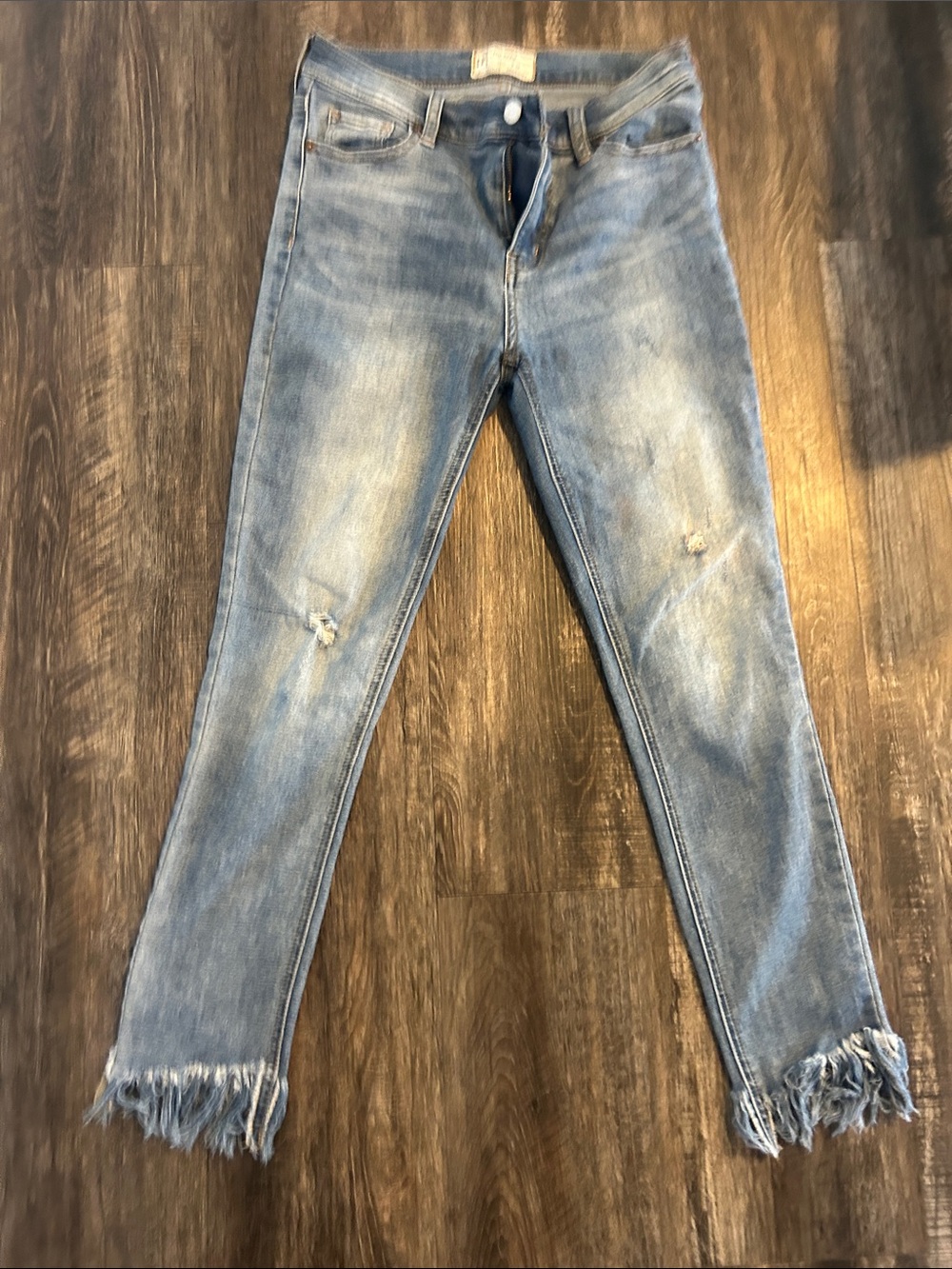Free People Light Blue Distressed Cropped Jeans